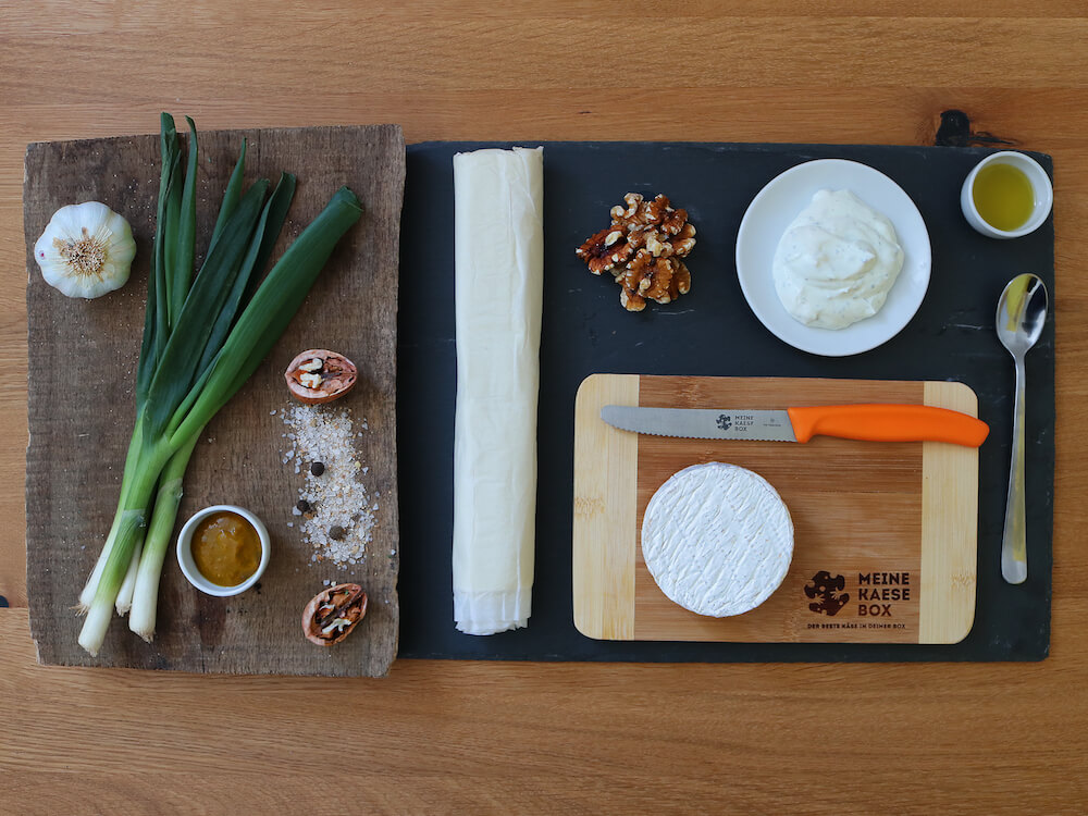 meine-kaesebox-camembert-pizza-davor